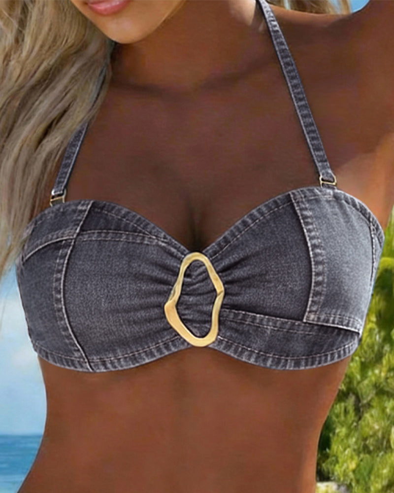 Bikini met jarretelgordel en metalen gesp, tweedelig