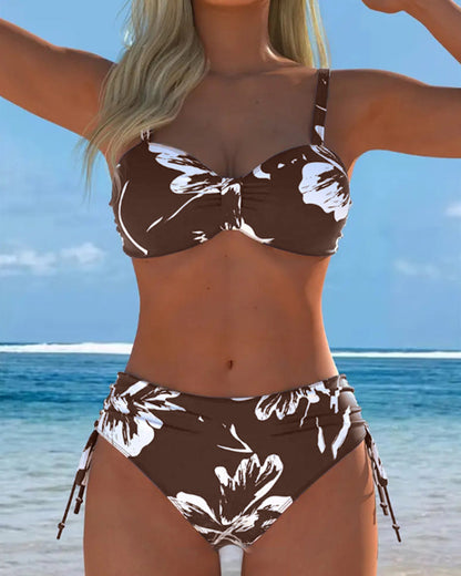 Tweedelige halterbikini met print.