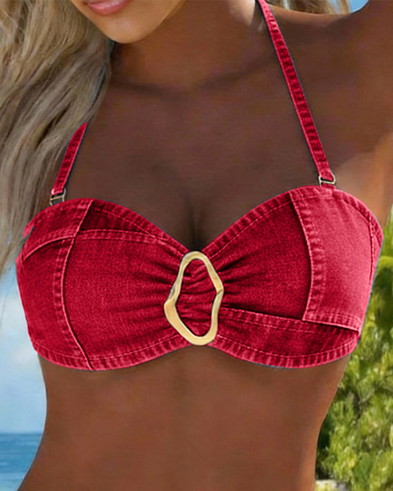 Bikini met jarretelgordel en metalen gesp, tweedelig