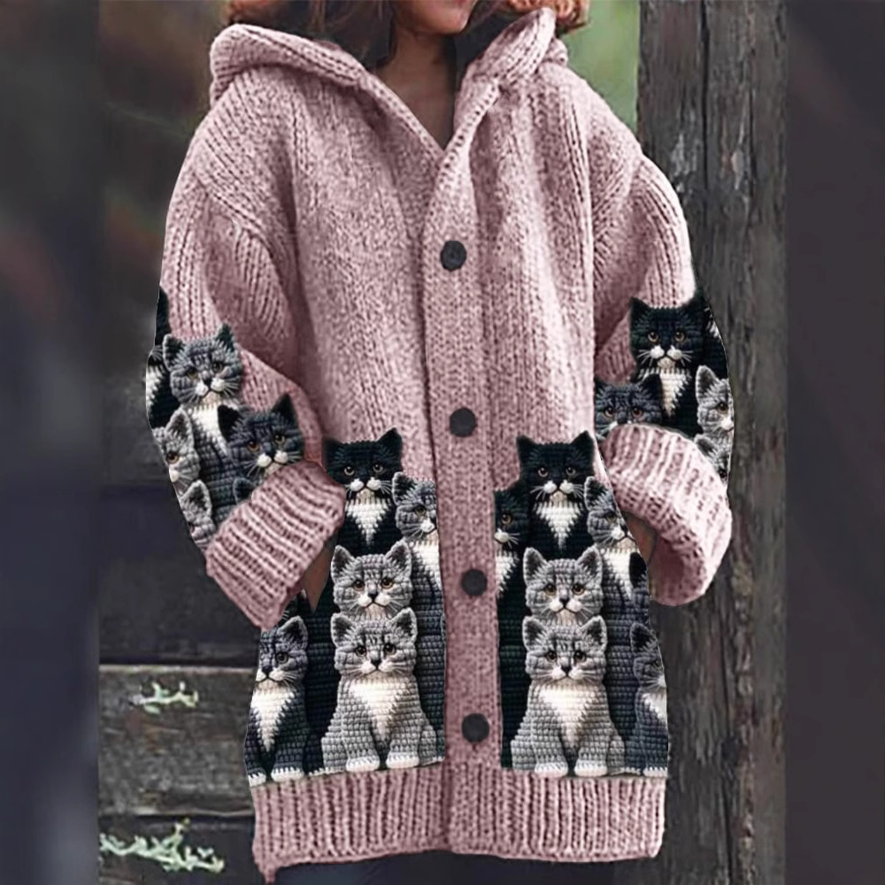 Jasmin – Knusse Gebreide Cardigan met Kattenprint