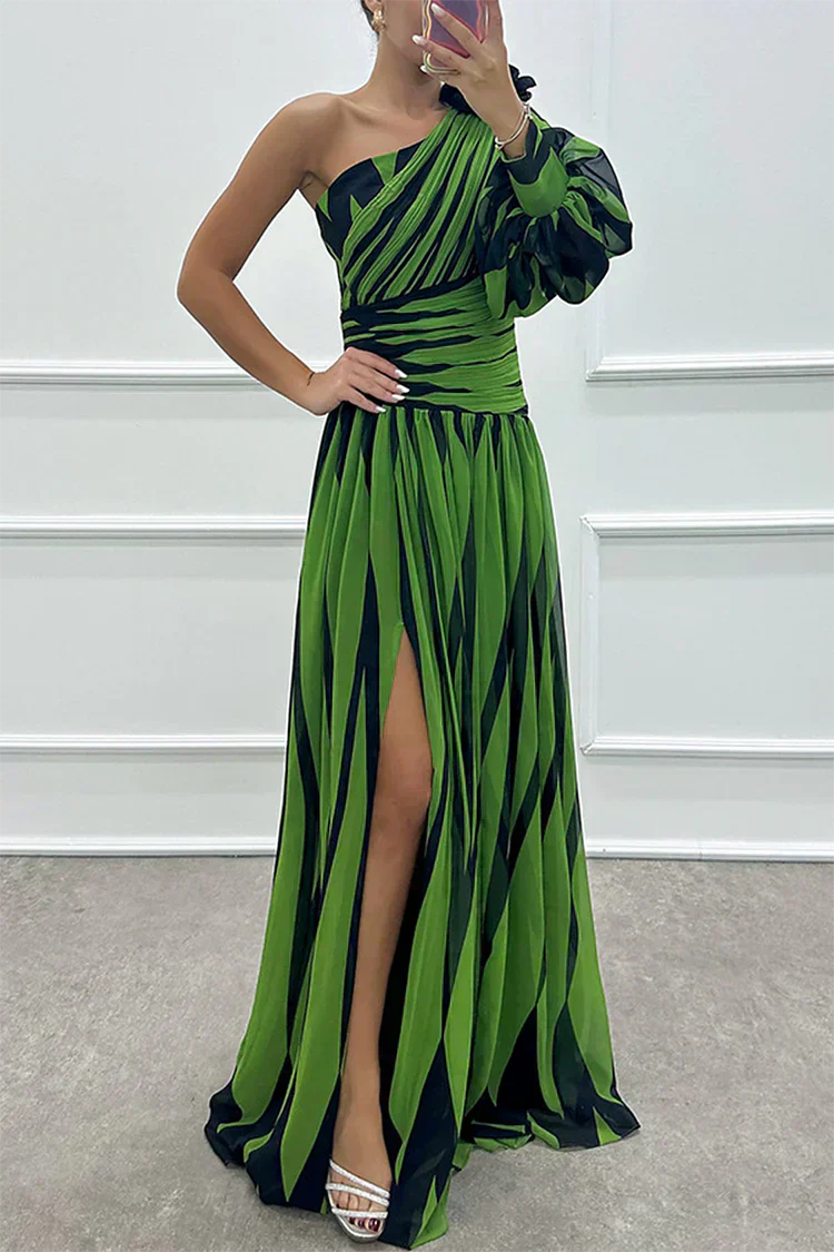 Shiloh - Elegante Gestreepte Maxi Jurk met Eén Schouder