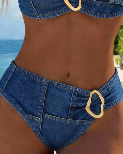 Bikini met jarretelgordel en metalen gesp, tweedelig