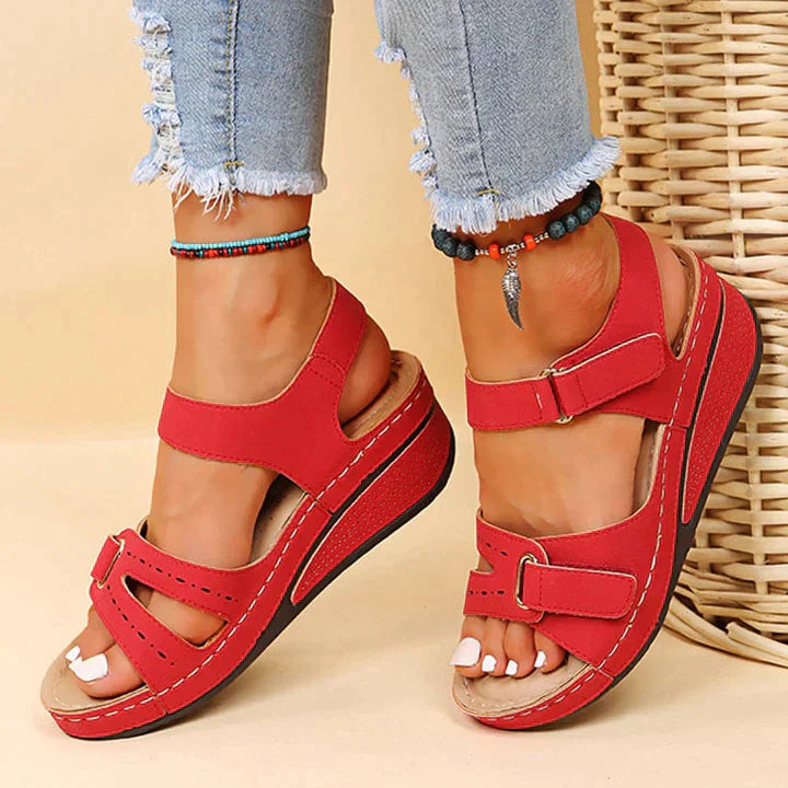 Sandy™ - Comfortabele orthopedische sandalen met sleehak