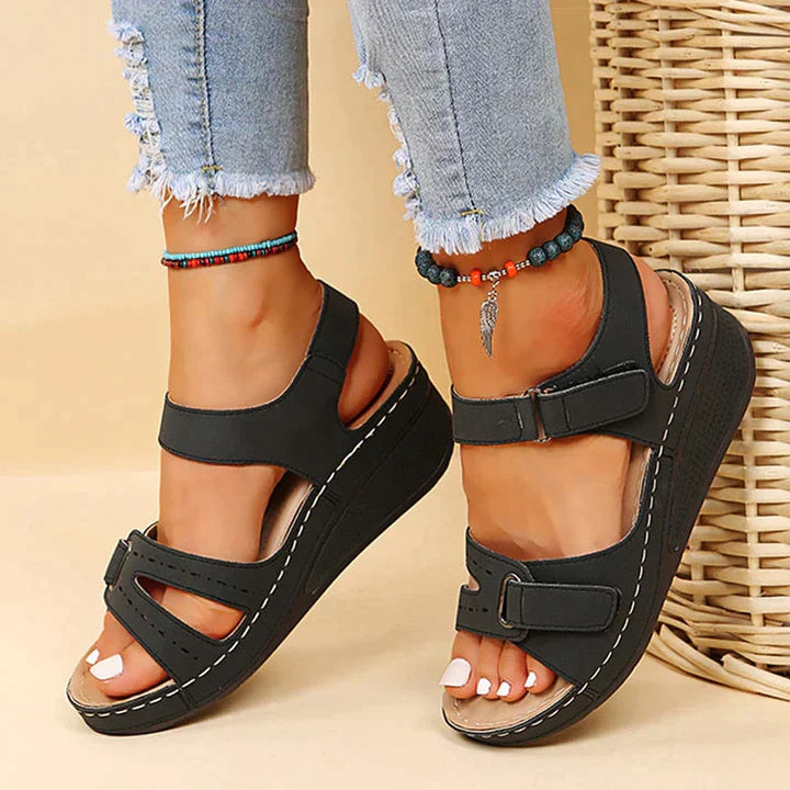 Sandy™ - Comfortabele orthopedische sandalen met sleehak