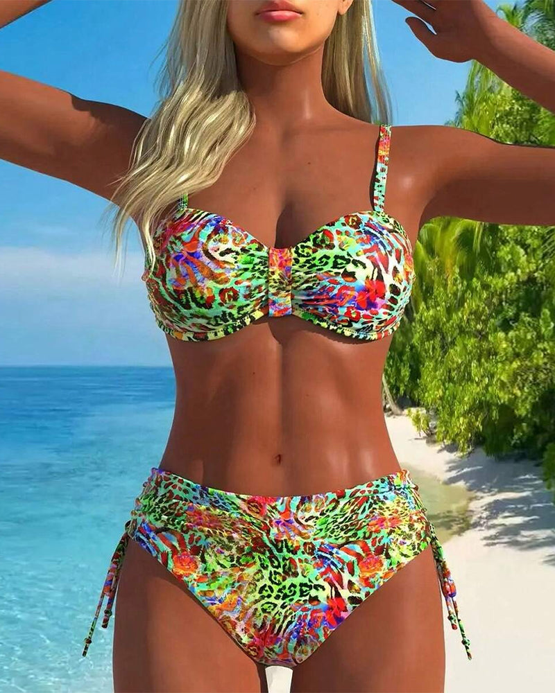 Opvallende gedeelde badkleding met luipaardprint